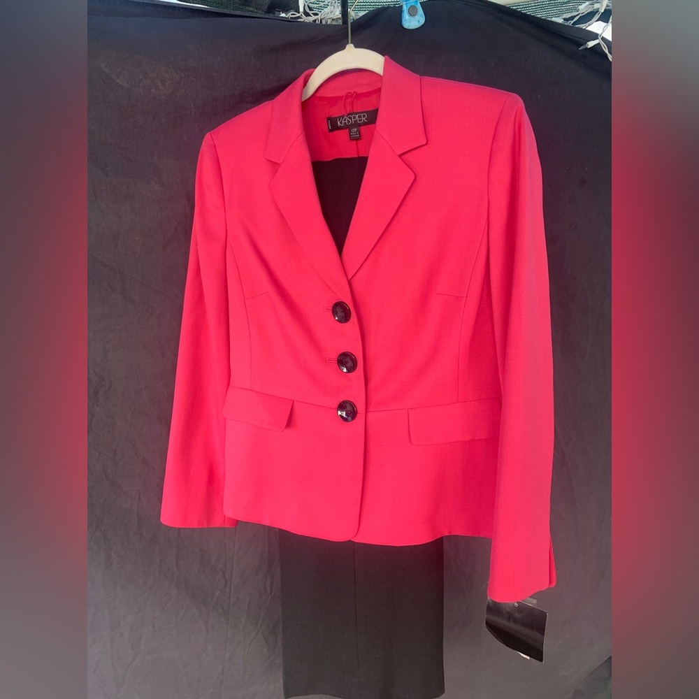 Kasper pantsuit